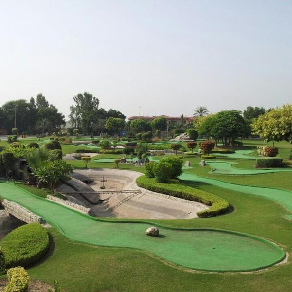 Northern Suites Bahria Town Rawalpindi Luaran gambar